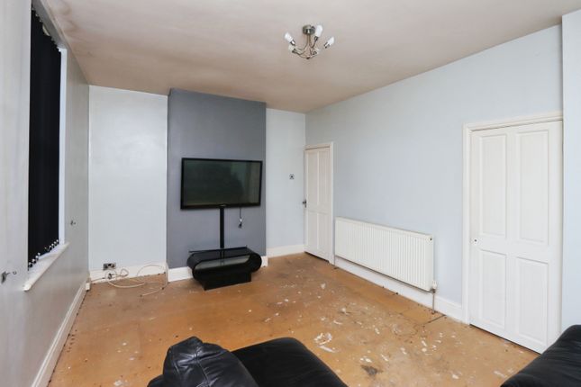 144,, Queens Road, South Yorkshire photo 2