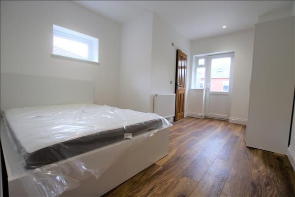 Studio to rent in Charminster Road, Bournemouth