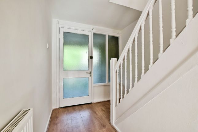 3, Basle Close, Stockport photo 2