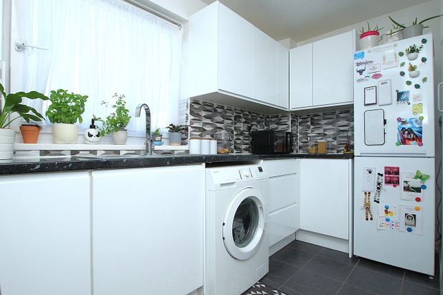 218, Millfield, Poole photo 3