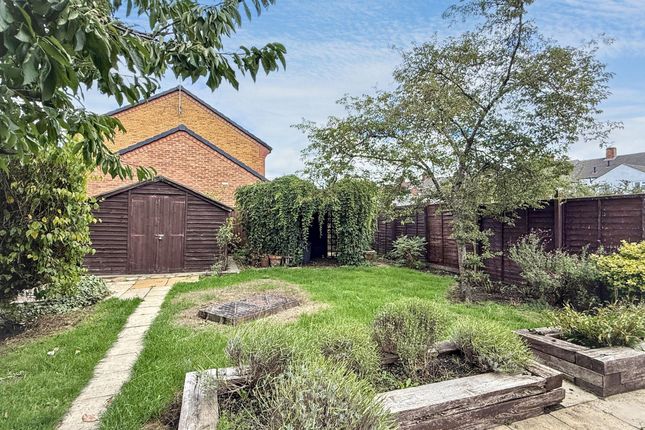 4 Poppy Close, Coalville photo 4