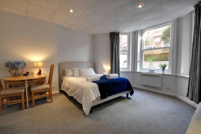 Thumbnail Studio to rent in Durley Gardens, Bournemouth