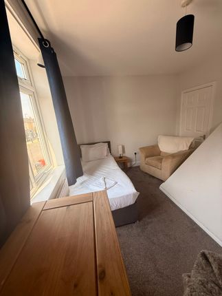 18f, Station Road , Billingham photo 4