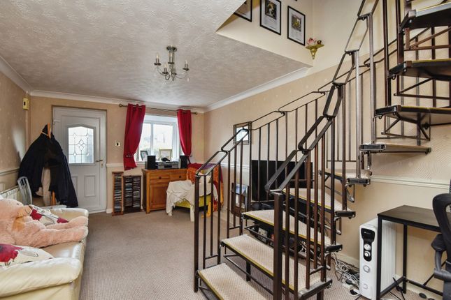 9, Wrenmere Close, Cheshire photo 4