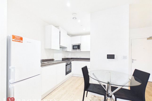 Apartment 218, 3, Griffiths Close, Birmingham photo 4
