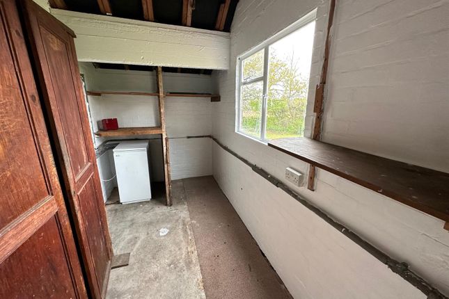 Detached bungalow to rent in The Drive, Fiddington, Bridgwater