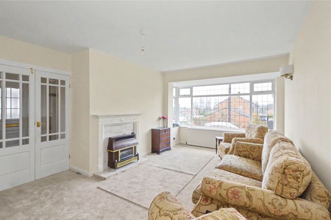 71, Greenmoor Avenue, Wakefield photo 2