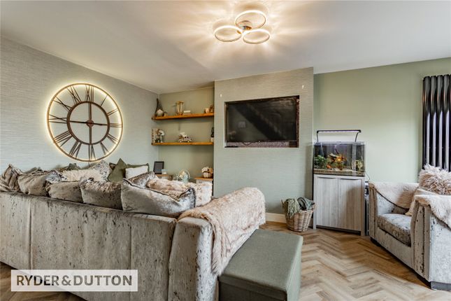 29, Rivington Drive, Oldham photo 4