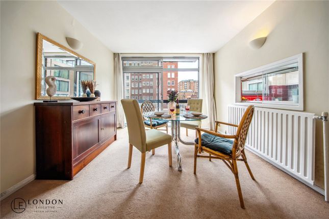 8, Fitzhardinge House, London photo 3