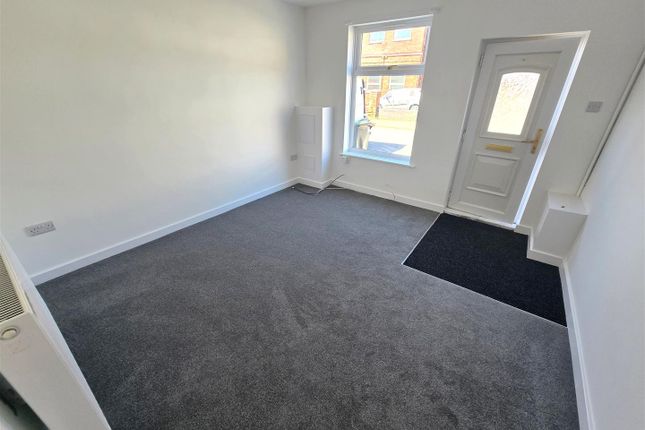 12, Tennyson Road, Lowestoft photo 2
