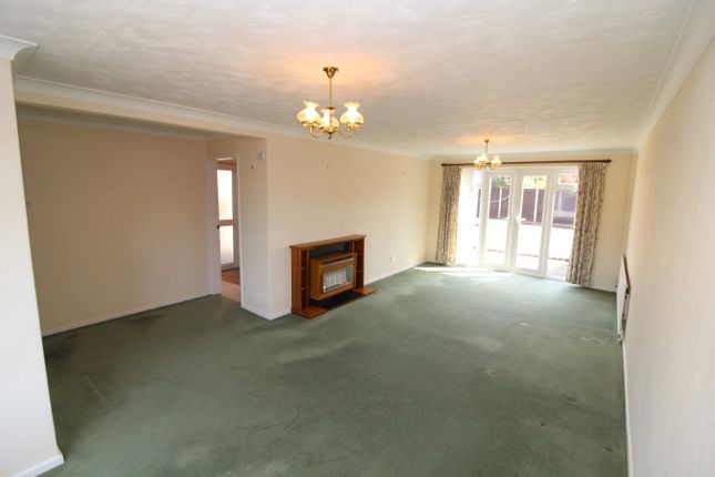 91, Attfield Drive, Leicester photo 3