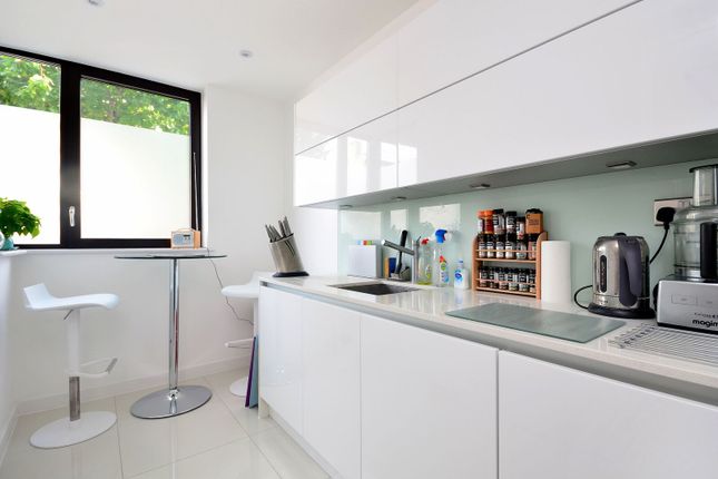 Daubeney Road, Clapton photo 2