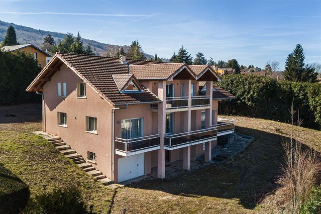 Villa for sale in Neuvecelle, Evian / Lake Geneva, French Alps / Lakes