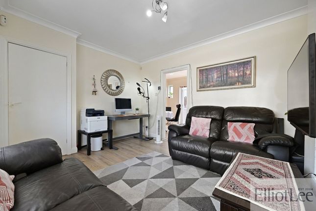 54 Dawlish Drive, Ruislip photo 3