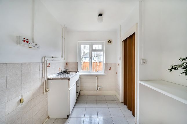 2, Juniper Road, Surrey photo 2