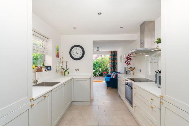 6I5Rse - Kitchen C.Jpg