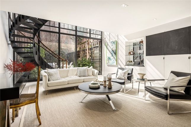 Thumbnail Town house for sale in East 70th Street, New York, 10021