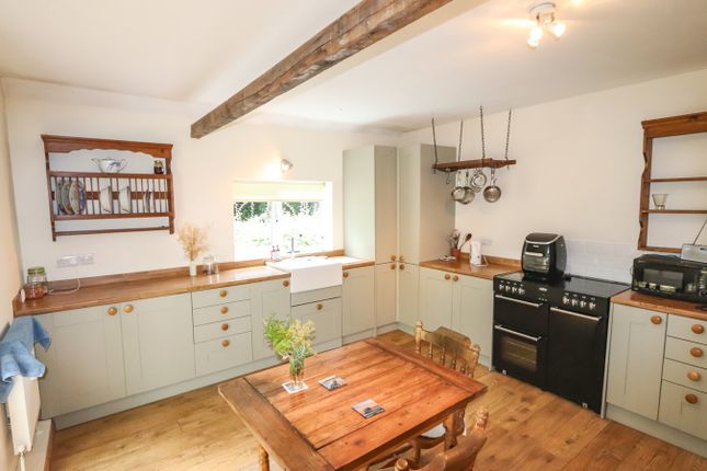 Willow Cottage, Straight Lane, Hooe photo 2