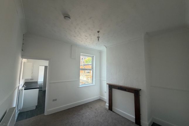 120 Cobwell Road, Retford photo 2