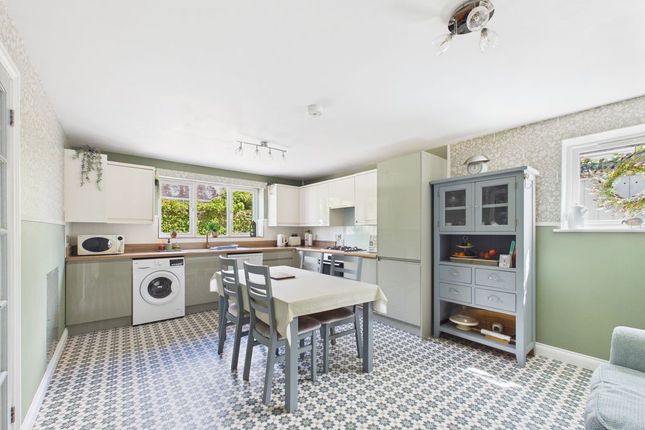 3, Trevaskis Meadow, Hayle photo 4