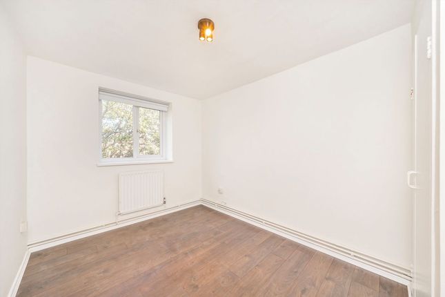 Tildesley Road, London photo 5