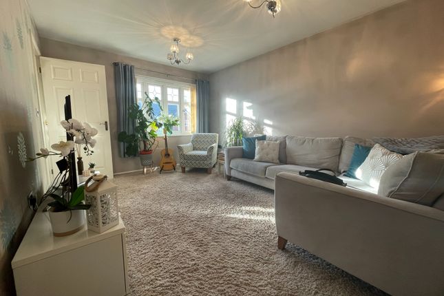 64, New Heyes, Wirral photo 3