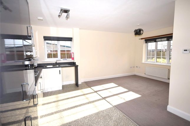 60 Newark Court,, Goodwill Road, Newark photo 3