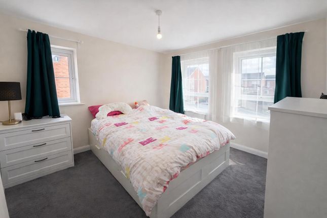 4, Triumph Way, Milton Keynes photo 5