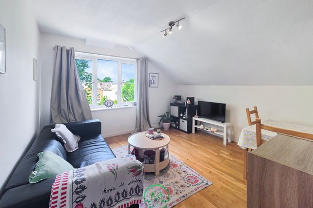 Flat 7 Elizabeth Mews, 122, Headstone Road, HARROW photo 3