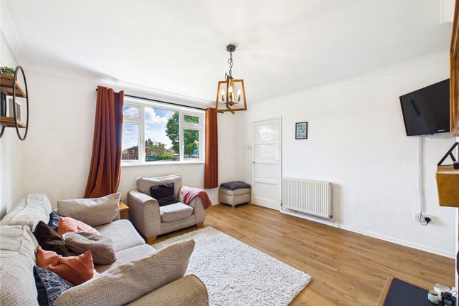 60, Beech Avenue, Essex photo 3