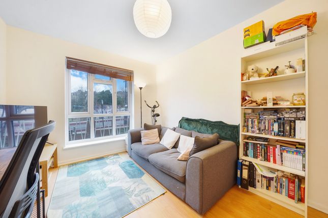 Thumbnail Flat for sale in Hunter House, Junction Road, Tufnell Park