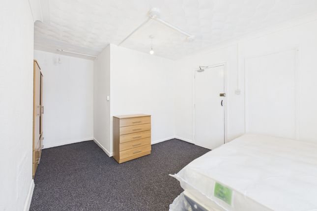 Flat 1, 16 Jersey Road, Oxford photo 3