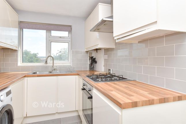59, Merrals Wood Road, Rochester photo 4