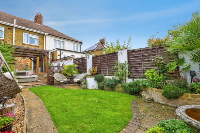 27, Beechwood Avenue, Sittingbourne photo 3