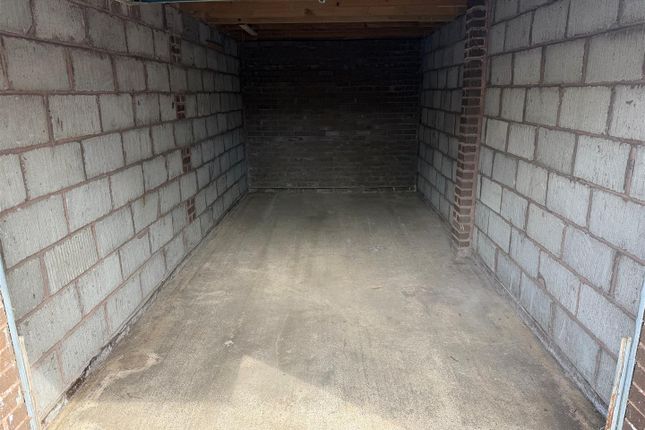 Garage, 65, Southfields Road, Littlehampton photo 2