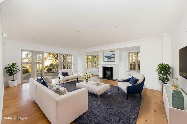 3 Deerhurst Park, Forest Row photo 2