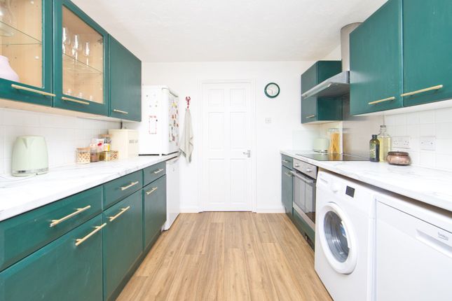 16, Monks Way, Dover photo 2