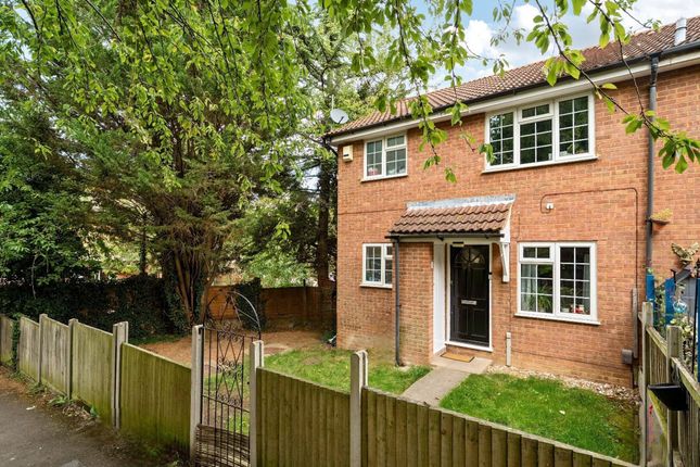 1-bed house on 1 Rowan Walk, Chatham, £190,000