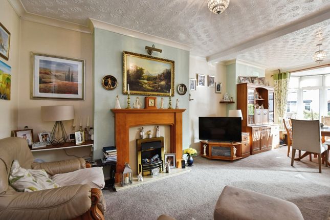 55, Park View, Tredegar photo 2