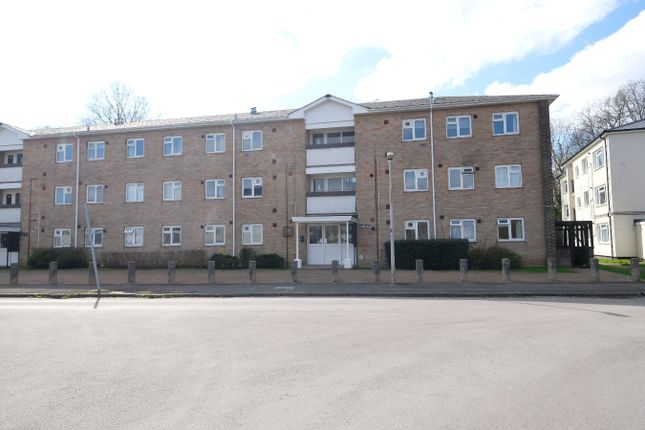 Thumbnail Flat to rent in Africa Drive, Southampton