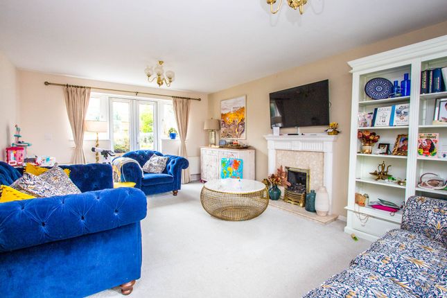 10, Grasmere Way, Higham Ferrers photo 3