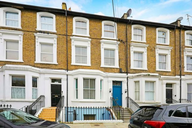 Thumbnail Flat for sale in Overstone Road, London