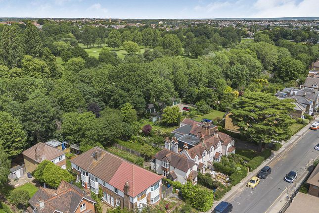 44, Finchley Park, London photo 2
