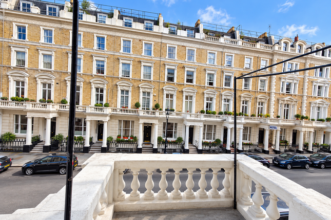 Clanricarde Gardens, Notting Hill Gate, London, W2 photo 5
