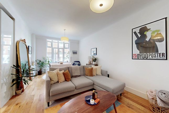 Thumbnail Flat to rent in Grove End Gardens, 33 Grove End Gardens, St Johns Wood, London