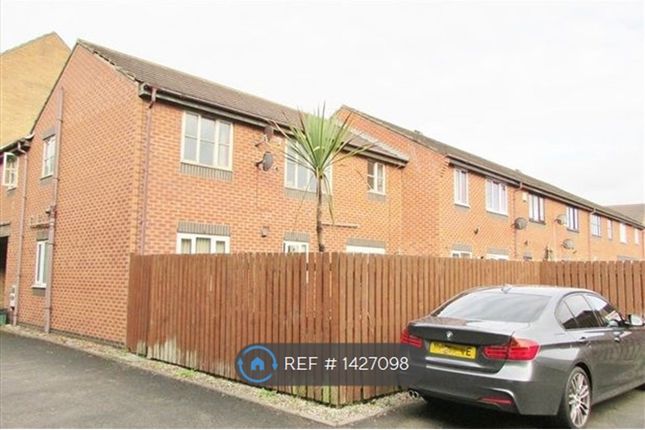 2 bed flat to rent in Duddon Close, Morecambe LA3