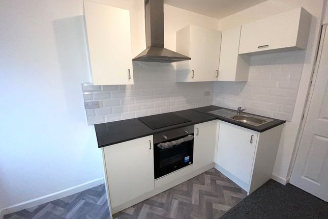 Thumbnail Flat to rent in Penybont Road, Abertillery