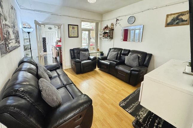 84, Victoria Road, Birmingham photo 2