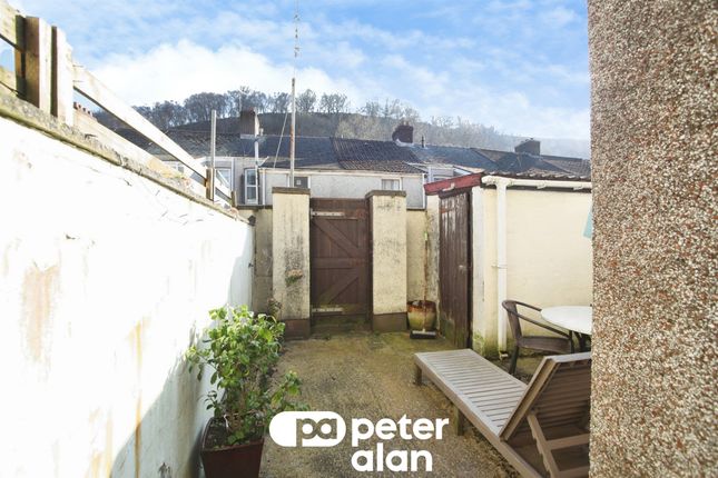 12, Railway Street, Abertillery photo 4