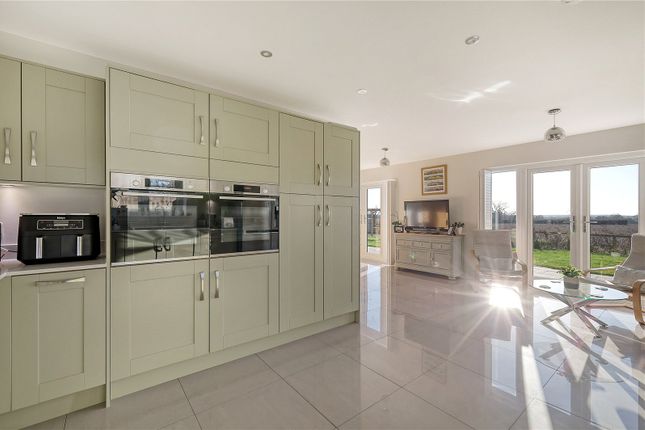 18, Cheyney Green, Saxmundham photo 4